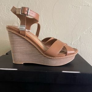 4W Tan with Wood Btm Platform | Torrid platforms! | NWT | NWOB